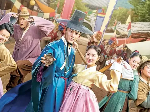 Kim Hye Yoon dan Taecyeon 2PM