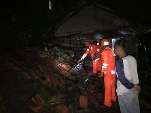 Longsor dan Banjir Bandang Terjang 3 Wilayah di Bandung Barat