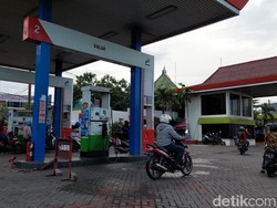 Solar di Surabaya Langka, Sopir Truk Berburu SPBU