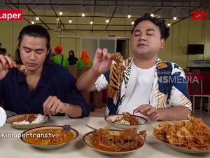 Bikin Laper! Ncess Nabati Keringetan Makan Kepala Kakap Super Pedas Bikin Laper! Ncess Nabati Keringetan Makan Kepala Kakap Super Pedas