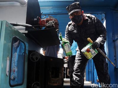 BNN Musnahkan 465 Kg Sabu dan 113 Kg Ganja