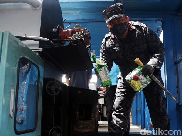 BNN Musnahkan 465 Kg Sabu dan 113 Kg Ganja