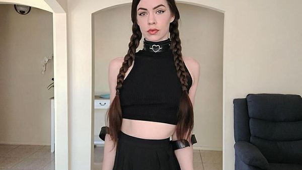 8 Foto Model yang Punya 1 Kaki, Dituduh Hasil Photoshop untuk Cari Atensi