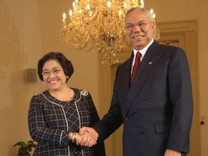 Colin Powell Meninggal, Ini 13 Prinsip Sukses Menlu Kulit Hitam Pertama AS