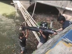 Mahasiswa UNS Bikin Robot Kapal Selam Tanpa Awak