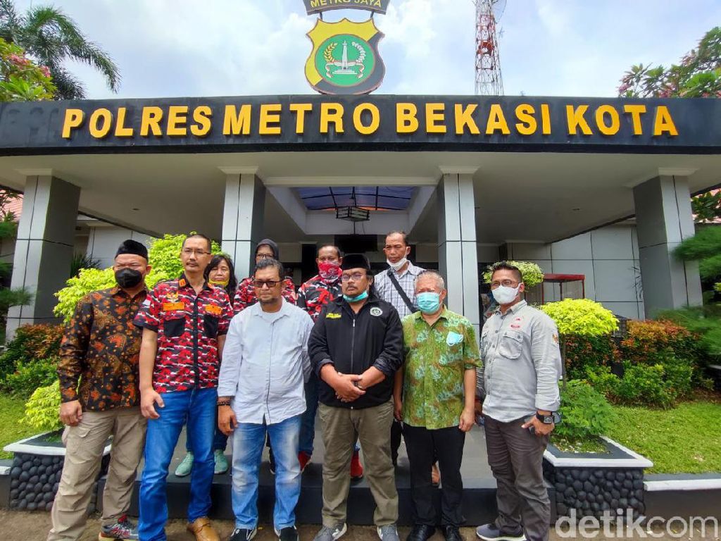 FBR Bekasi Minta Polisi Juga Usut Penyebar Video Orang Betawi Bodoh FBR Bekasi Minta Polisi Juga Usut Penyebar Video Orang Betawi Bodoh
