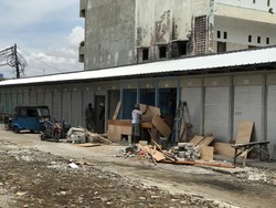 Siap Huni, Kios di Pasar Kambing Tanah Abang Mulai Ditata Pedagang