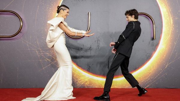 Gaya Bebas Zendaya dan Timothee Chalamet di Karpet Merah