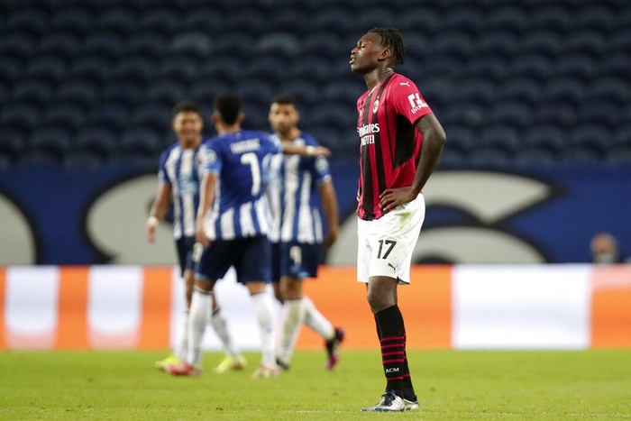 AC Milans Rafael Leao reacts after Porto scored the opening goal during the Champions League group B soccer match between FC Porto and AC Milan at the Dragao stadium in Porto, Portugal, Tuesday, Oct. 19, 2021. (AP Photo/Luis Vieira)