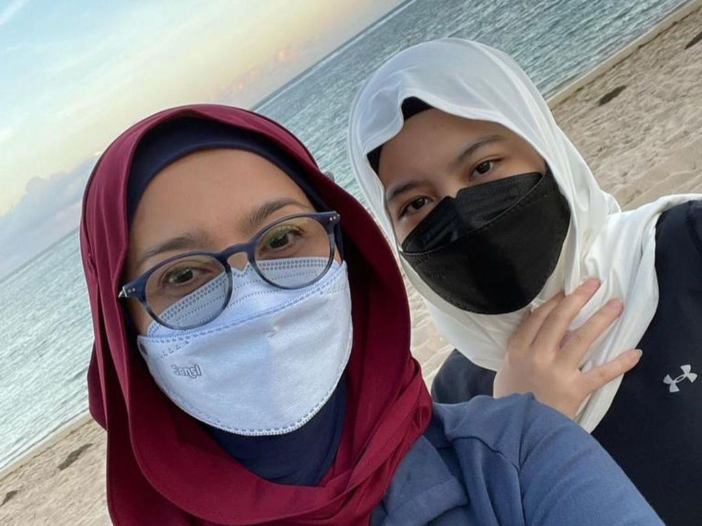 Cerita Nasywa yang Suka Risih Dikenal Sebagai Anak Desy Ratnasari Cerita Nasywa yang Suka Risih Dikenal Sebagai Anak Desy Ratnasari