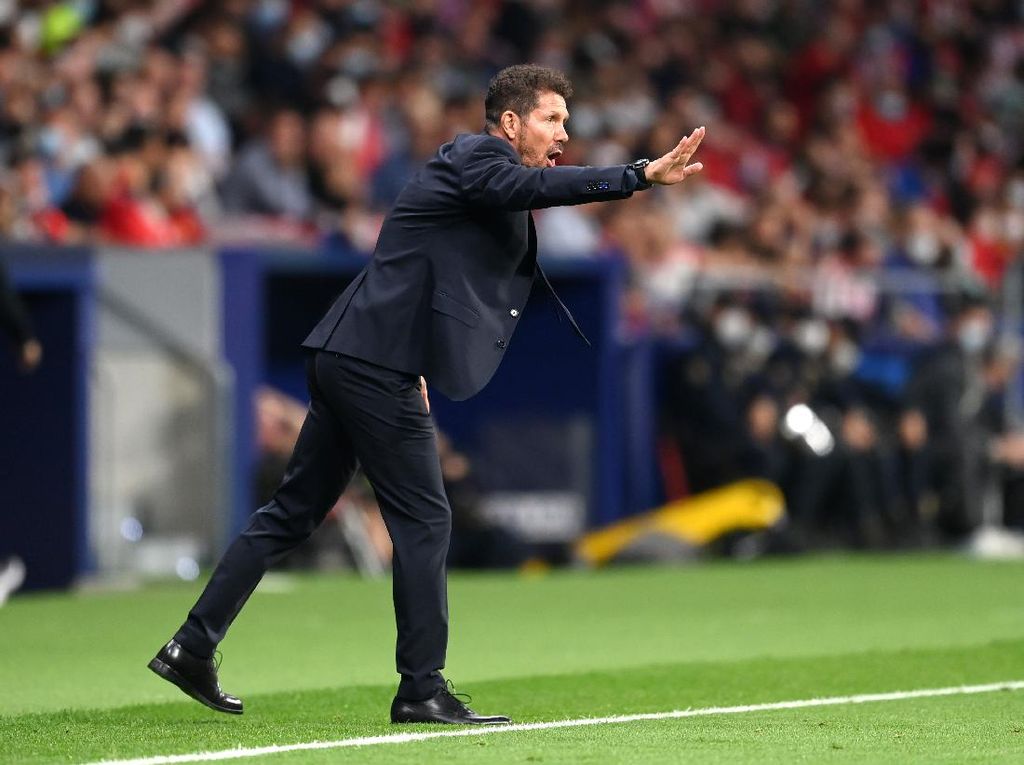 Simeone ke Klopp: Saya Enggak Suka Salaman Simeone ke Klopp: Saya Enggak Suka Salaman