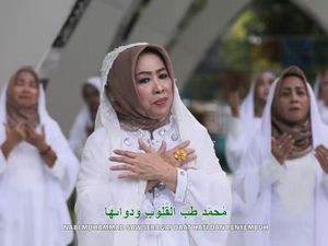 Sayap Perempuan Gerindra Jatim Berselawat Peringati Maulid Nabi