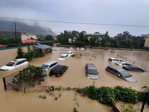 Potret India Luluh Lantak Diterjang Banjir dan Tanah Longsor