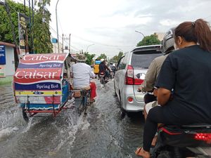 Jalan Letda Sujono Medan Langganan Banjir, Warga Minta Bobby Atasi