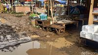 Kondisi Terkini Pasar Darurat Banjarnegara Usai Direndam Banjir