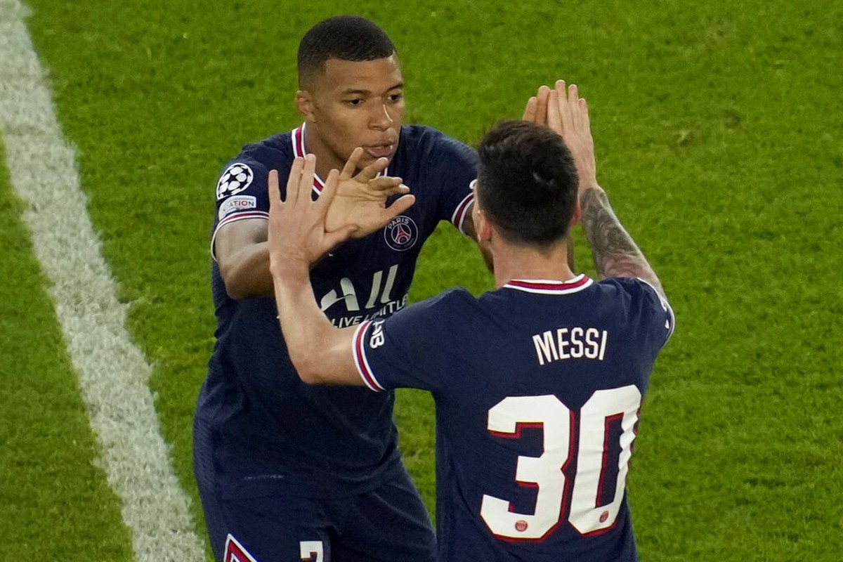 Jiwa Besar Messi: Bisa Hat-trick, tapi Ngalah ke Mbappe (AP)