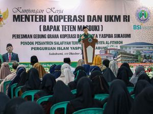 Teten: Ponpes sebagai Penggerak Ekonomi Umat Harus Terus Kita Perkuat