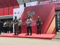 Cek Vaksinasi di Mako Brimob, Kapolri Sampaikan Target 2 Juta Vaksin Sehari