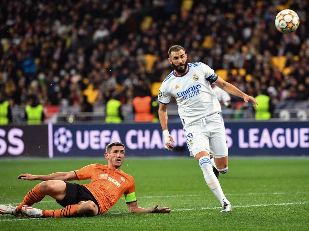 Head to head Real Madrid vs Shakhtar Donetsk. (Foto: AFP/Sergei Supinsky)
