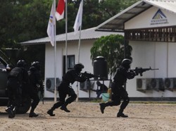 Raider 509 Selamatkan Operator Tambang Emas Banyuwangi dari Teroris