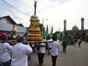 6 Makna Berkat Maulid Nabi, Tradisi yang Membawa Kebaikan