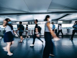 Pemerintah Mulai Siapkan Roadmap Transisi Pandemi ke Endemi Pemerintah Mulai Siapkan Roadmap Transisi Pandemi ke Endemi