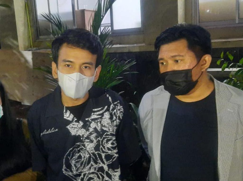 Adam Deni Tutup Mediasi dengan Jerinx, Klaim Kasusnya Segera Disidangkan