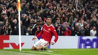 Sementara sebuah gol ke gawang Villarreal membuat Ronaldo sudah mengoleksi enam gol di Liga Champions musim ini. Ronaldo ada di peringkat ketiga. AP/Martin Rickett