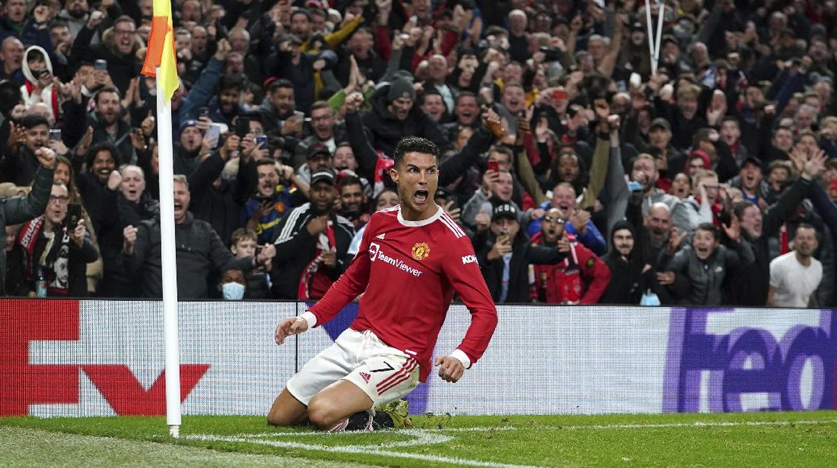 Sundulan Cristiano Ronaldo ke gawang Atalanta dinilai sempurna. (Foto: AP/Martin Rickett)