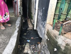 Lumpur Got di Petamburan III Sudah Penuh, Perlu Dikeruk agar #CegahBanjir