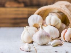 Curi 120 Kg Bawang Putih Warga, Pria di Langkat Ditangkap Polisi