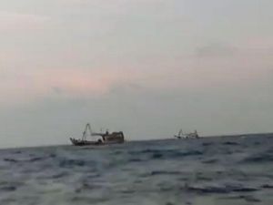 Curhat Nelayan RI Kembali Temukan 8 Kapal Vietnam Tangkap Ikan di Natuna Curhat Nelayan RI Kembali Temukan 8 Kapal Vietnam Tangkap Ikan di Natuna