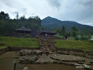 Cuaca Jateng Hari Ini: Hujan di Pegunungan, Awas Bencana Hidrometeorologi