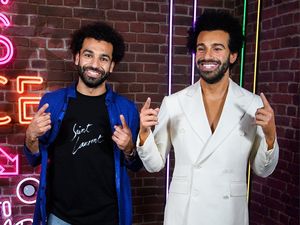 Salah Dibuatkan Patung Lilin, tapi kok Gak Mirip Pemain Bola?