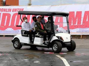 Momen Haji Isam Sopiri Jokowi di Pabrik Biodiesel Rp 2 T Momen Haji Isam Sopiri Jokowi di Pabrik Biodiesel Rp 2 T