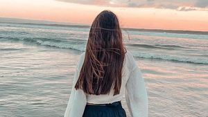 Ini Ria Andrews, Cewek Rambut Panjang yang Diduga Ada di Video Stefan William