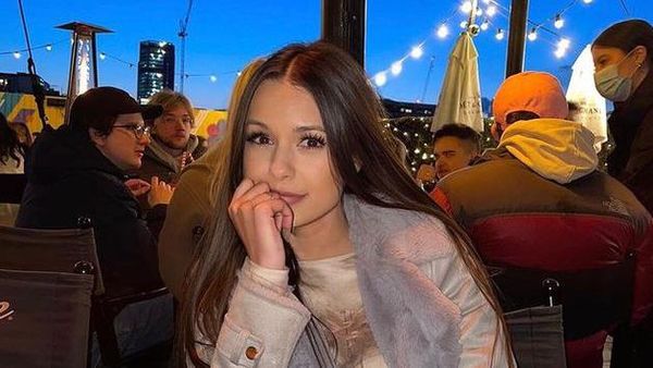 8 Pesona Ria Andrews, Traveller Bule Digosipkan Dekat Dengan Stefan William