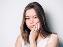 Cara Mengatasi Gusi Bengkak, Pertolongan Pertama Pakai Air Garam