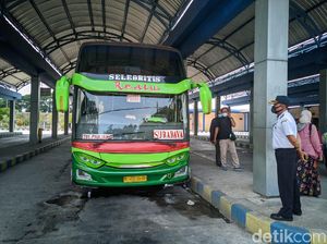 Sopir Bus Ponorogo Keluhkan Solar Langka, Perjalanan Terlambat Hingga 2 Jam