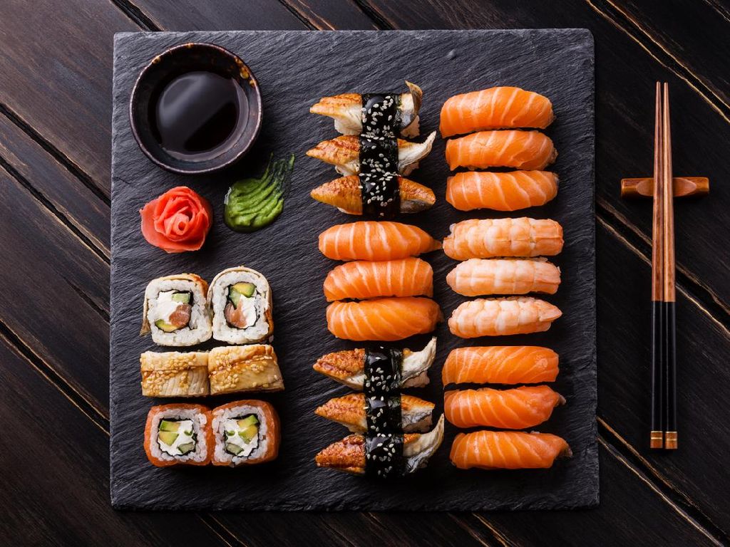Sushi Tak Habis Dimakan? Begini Cara Aman Menyimpan Sisanya Sushi Tak Habis Dimakan? Begini Cara Aman Menyimpan Sisanya