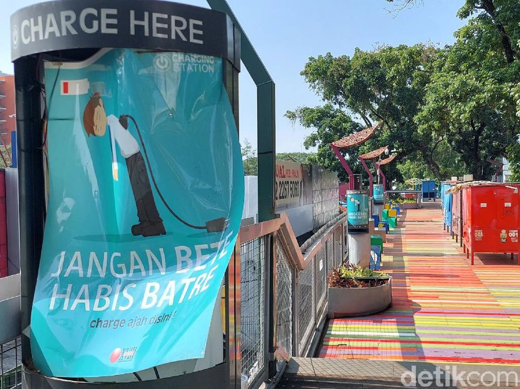 Teras Cihampelas Masih Mati Suri Teras Cihampelas Masih Mati Suri