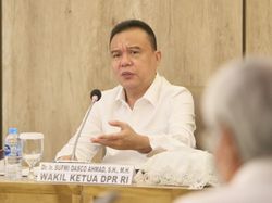 Pimpinan DPR Tunggu Hasil Luhut Urusi Masalah Minyak Goreng