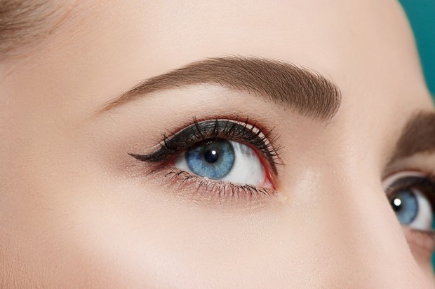 Winged eyeliner makeup