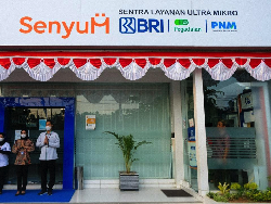 Ada Holding UMi Warga Grobogan Jadi Melek Investasi Emas