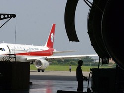 Tak Mau COVID Merajalela, Hong Kong Bikin 100 Larangan Penerbangan