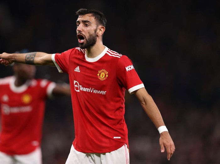 MANCHESTER, ENGLAND - OCTOBER 20: Bruno Fernandes of Manchester United during the UEFA Champions League group F match between Manchester United and Atalanta at Old Trafford on October 20, 2021 in Manchester, England. (Photo by Naomi Baker/Getty Images)