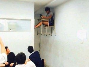 10 Kelakuan Aneh Bin Ajaib Murid Ini Kocak Abis, Bikin Kangen Sekolah