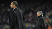 Tahun 2010 kala melatih Real Madrid, Mourinho menelan kekalahan telak 0-5 dari Barcelona (Getty Images)