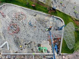 Kenalan dengan Pematung Si Ikan Paus Kenalan dengan Pematung Si Ikan Paus