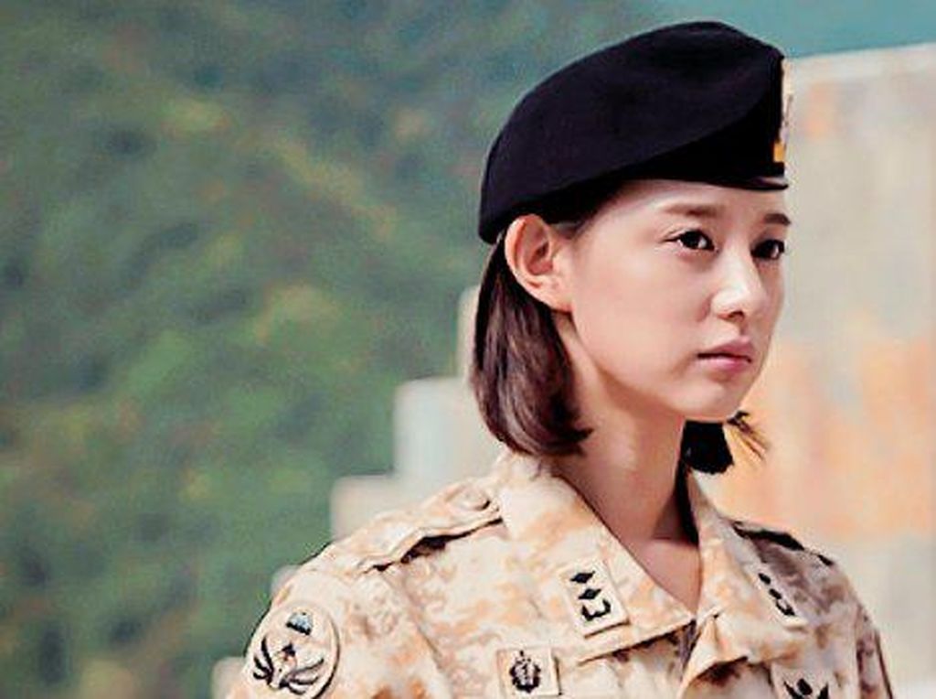 Kata SALT Entertainment Soal Rumor Kim Ji-won Akan Pindah Agensi